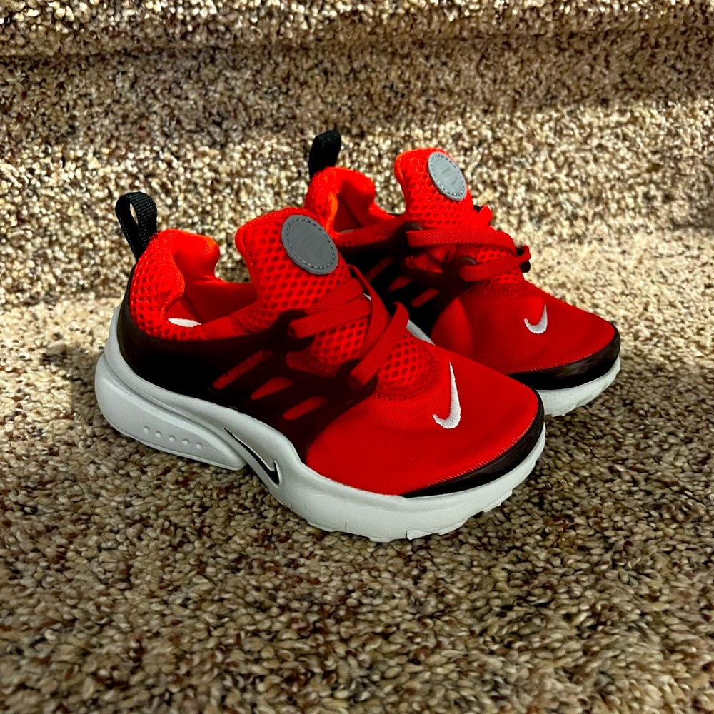 NIKE PRESTO